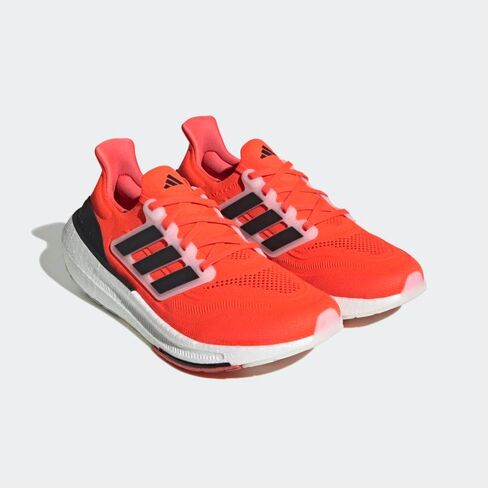 حذاء الجري Ultraboost الخفيف للرجال من أديداس in Saudi Arabia