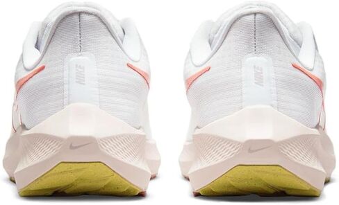 Nike Women's Air Zoom Pegasus 39 Trainers in Saudi Arabia