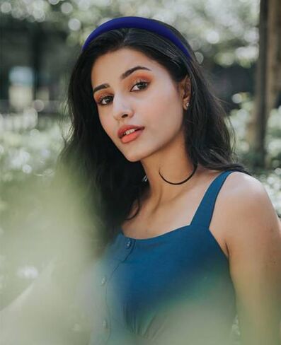 Wecoe 4 Pack Padded Headbands Fashion Headbands for Women Non Slip Soft Thick Comfortable Headbands Kids Cute Light Blue Black Pink White Headband Aesthetic Y2K Hair Accessories for Women Girls(Set 1) in Kuwait