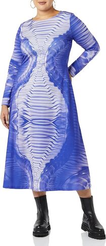 MAKING THE CUT Women's Standard Wide Crew Neck Maxi Dress in Saudi Arabia