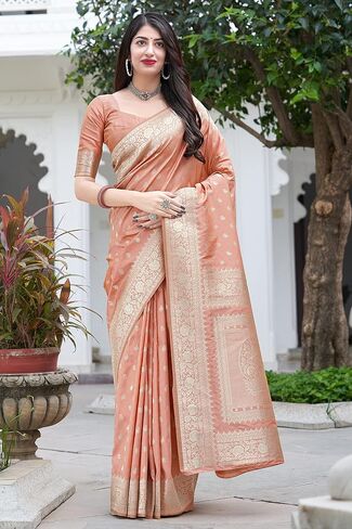 ساري Banarasi Silk Zari المنسوج مع بلوزة غير مخيطة in Saudi Arabia