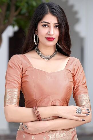 ساري Banarasi Silk Zari المنسوج مع بلوزة غير مخيطة in Saudi Arabia