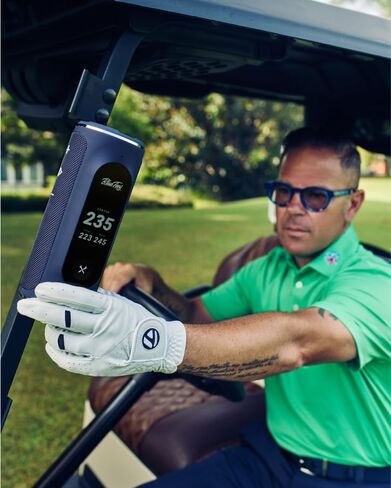Blue Tees Golf Player+ مكبر صوت GPS يعمل بالذكاء الاصطناعي - شاشة تعمل باللمس، بطارية أكثر من 10 ساعات، أكثر من 40,000 دورة، مسافات مرئية ومسموعة، اكتشاف المخاطر، مقاومة للماء IPX7 (كحلي) in Kuwait