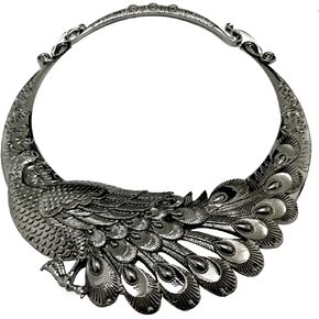 ABJFJE Retro Ethnic Carved Peacock Chunky Bib Collar Choker Necklace Gothic Stylish Exaggerated Fashion Peacock Statement Necklace Jewelry For Women Girl Gift