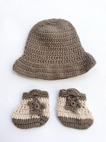 أزياء الأطفال حديثي الولادة من كوبرلوس بنمط عصري محبوك محبوك من الكروشيه قبعة تنكرية مع جوارب in Kuwait