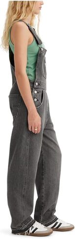 ملابس Levi's النسائية الكلاسيكية in Saudi Arabia
