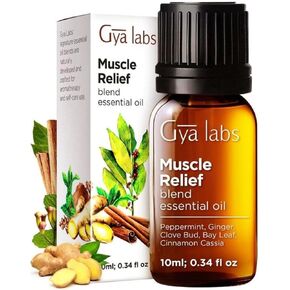 مزيج الزيوت العطرية لتخفيف العضلات من Gya Labs - رائحة دافئة ومهدئة (0.34 أونصة سائلة)