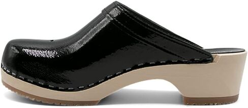 قباقيب خشبية VERKA للسيدات من السويد - BLOMMA in Kuwait