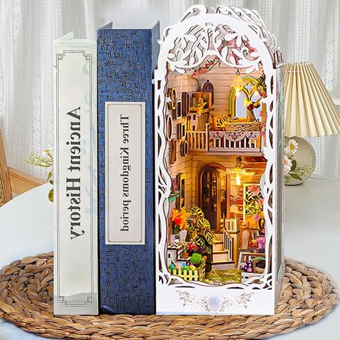 AO LI GEI DIY Book Nook Kit للبالغين، لغز خشبي ثلاثي الأبعاد مع ديكور غرفة بإضاءة LED للمراهقات والنساء والرجال عشاق الكتب هدايا عيد الميلاد (نمط خرطوم الحديقة) in Kuwait