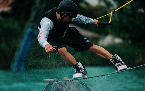 خوذة ليكويد فورس 2024 نيكو ويك بورد (كبير جدًا) in Kuwait