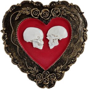 BinaryABC Halloween Romantic Love Skeleton Decor,Heart-Shaped Skull Ornament,Halloween Resin Craft Decorations