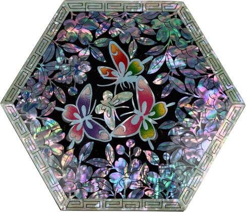 صندوق حلى من عرق اللؤلؤ بغطاء من جبل فبراير - هدايا بتصميم زهرة مع فراشة للنساء in Kuwait