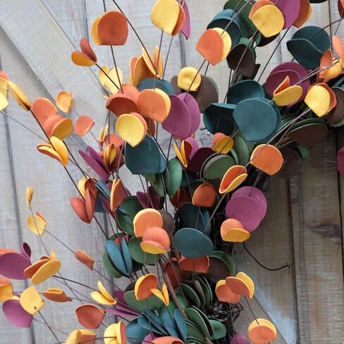 Bibelot 20 بوصة سقوط أوراق الأوكالبتوس إكليل، لمسة ناعمة مختلطة اللون الخريف إكليل أوراق الخريف لديكور الباب الأمامي، الحصاد وعيد الشكر ديكورات المنزل، استخدام داخلي / خارجي in Kuwait