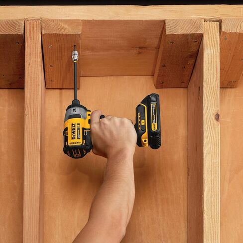 DEWALT FlexTorq Magnetic Bit Holder, Impact Ready, 2-Inch (DWA2SLVIR) in Saudi Arabia