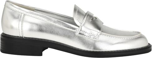 Nine West Women's Seeme Loafer in Kuwait