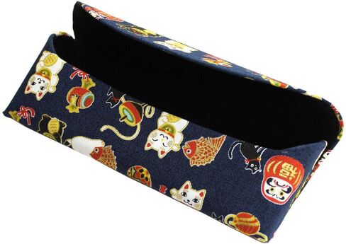 حافظة نظارات/نظارات شمسية يابانية تقليدية مصنوعة من قماش شيريمن بغطاء صلب Manekineko (قطة بيكونينج) تصميم دمية داروما (كحلي) in Saudi Arabia