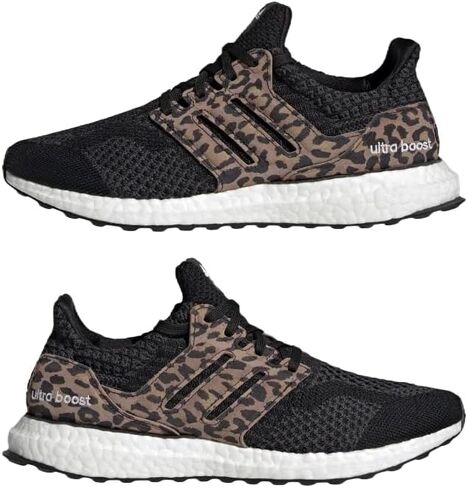 حذاء Ultraboost 5.0 DNA للسيدات من Adidas، أسود أساسي/أسود أساسي/كربون in Saudi Arabia