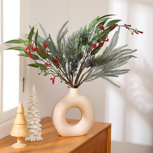 3 حزمه فرع إبرة الصنوبر الاصطناعي مجموعة عيد الميلاد وهمية العرعر التوت حزمة فو أوراق الأوكالبتوس أوراق السرخس الاصطناعية DIY بها بنفسك عيد الميلاد عطلة الديكور زهرية الخضار ديكور المنزل in Kuwait