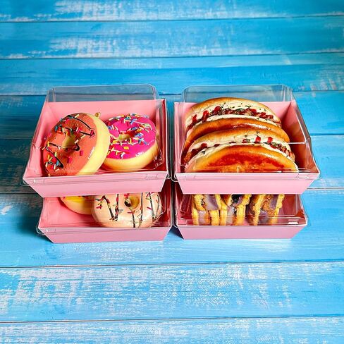علبة فحم مربعة باللون الوردي مقاس 5 بوصات من CHERRY مع أغطية شفافة، صناديق آمنة للمخبز من الورق المقوى مقاس 5.4 × 5 بوصات لصناديق الطعام والحلوى الصغيرة، حاوية شريحة كعكة من صندوق بينتو الورقي، عبوة من 30 قطعة in Kuwait