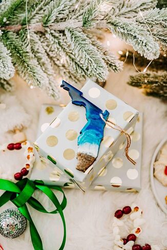 Christmas Beach Ornament, State Shaped Decoration, Ocean Resin Art, Unique Christmas Gift Idea (Florida) in Saudi Arabia