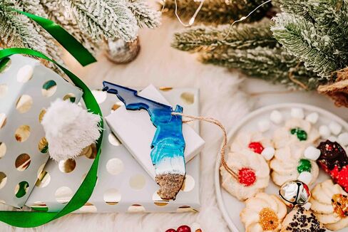Christmas Beach Ornament, State Shaped Decoration, Ocean Resin Art, Unique Christmas Gift Idea (Florida) in Saudi Arabia