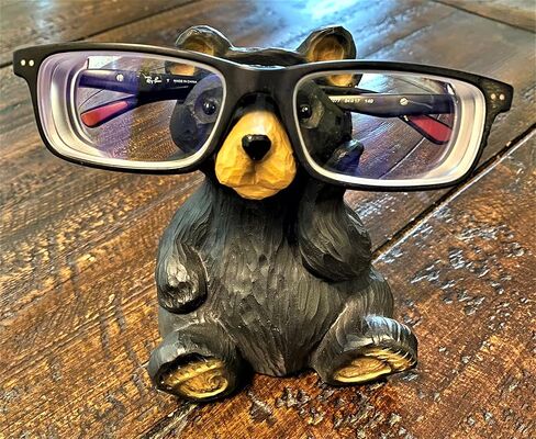 Whimsical Sitting Wood Cut Look Hand-Carved Resin Bear Figurine Sculpture Eye glasses Holder Stand Business Card Eyeglasses Keeper Cabin Lodge Rustic Style Decoration in Saudi Arabia