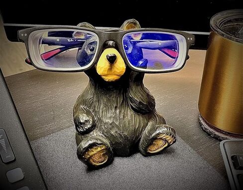 Whimsical Sitting Wood Cut Look Hand-Carved Resin Bear Figurine Sculpture Eye glasses Holder Stand Business Card Eyeglasses Keeper Cabin Lodge Rustic Style Decoration in Saudi Arabia