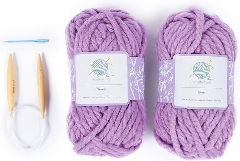 Mindfulknits تعلم كيفية الحياكة - حياكة قبعة صغيرة مكتنزة - إبر الحياكة، إبرة الغزل وخيوط الحياكة الضخمة من الأكريليك - موكا - مجموعة لوازم الحياكة الأساسية للمبتدئين للاسترخاء وتخفيف التوتر in Kuwait