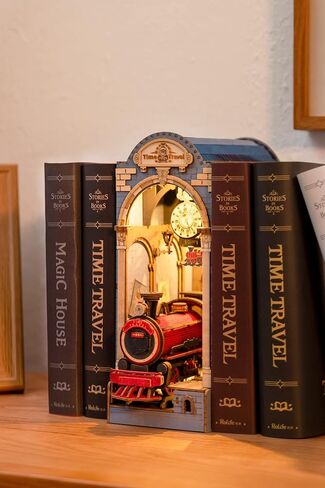 روبوتايم مجموعة زوايا الكتب التي تصنعها بنفسك، حامل للكتب ورف الكتب، مجموعة منزل مصغر مع مستشعر ضوء، مجموعة بناء نموذج احجية خشبية ثلاثية الابعاد (صن شاين تاون) in Kuwait