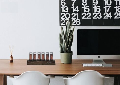 ساعة رقمية على شكل أنبوب Nixie لمحاكاة إبداعية، تقويم إلكتروني 6 بت LCD تصميم مغناطيسي بألوان متغيرة، ديكور مكتب عتيق عتيق، أفضل هدية لصديقك، بني in Kuwait