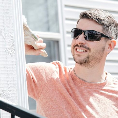 Sport & Wrap-Around Bifocal Reading Sunglasses in Glossy Black with Smoke Lenses by Readers.com | The Roster | +1.50 in Saudi Arabia