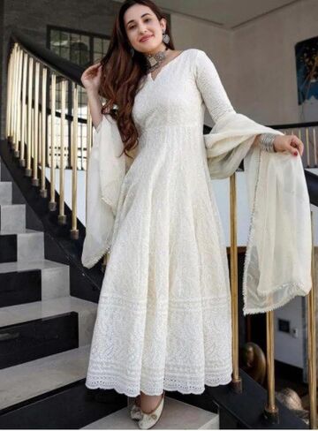 مجموعة DREAMANGEL FASHION النسائية المطرزة بخليط القطن من كورتا دوباتا in Kuwait