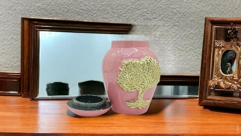 جرار حرق جثث وردي للرماد للبالغين من الذكور والإناث - جرار زخرفية جميلة وفريدة من نوعها ثلاثية الأبعاد مع حقيبة مخملية - جرة حرق جثث صغيرة من الألومنيوم مقاس 5 بوصات لجنازة الحيوانات الأليفة (شجرة الحياة الوردية) in Kuwait