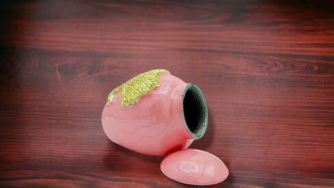 جرار حرق جثث وردي للرماد للبالغين من الذكور والإناث - جرار زخرفية جميلة وفريدة من نوعها ثلاثية الأبعاد مع حقيبة مخملية - جرة حرق جثث صغيرة من الألومنيوم مقاس 5 بوصات لجنازة الحيوانات الأليفة (شجرة الحياة الوردية) in Kuwait