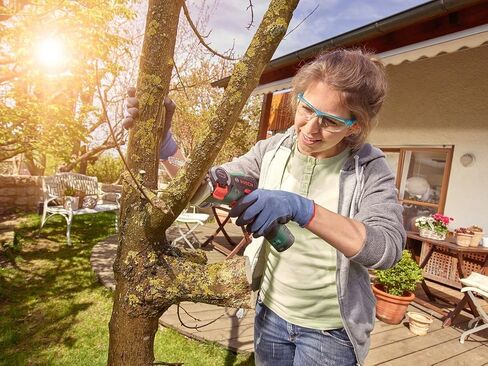 Bosch DIY Nanoblade Nanoblade Multipurpose Easy Cut 12 WITHOUT Battery AND Charger in Saudi Arabia