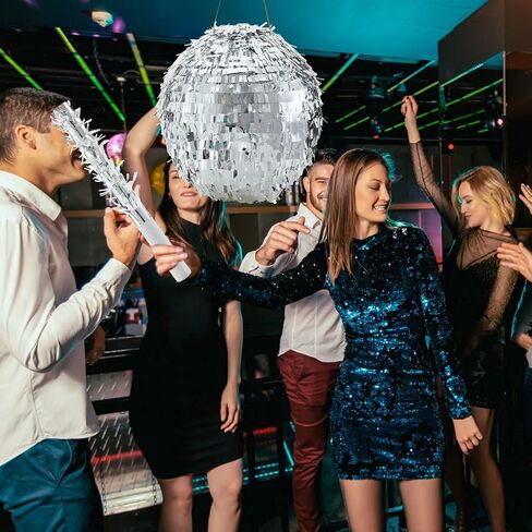 مجموعة بيناتا كائن فضائي مقاس 15.7 انش، لعبة حفلة كائن فضائي، عصا بيناتا وقصاصات ورقية لتزيين عيد الميلاد بطابع الفضاء الخارجي، لوازم ورقية لدعائم كشك الصور، اخضر in Kuwait