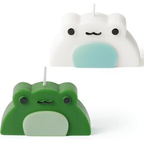 2Pcs Frog Scented Green & White Candles Set Funny Gift Home Aesthetic Decor Pine Fragrance Aromatherapy Natural Soy Wax Novelty Candle Desk Art Decoration for Bathroom Bedroom Living Room