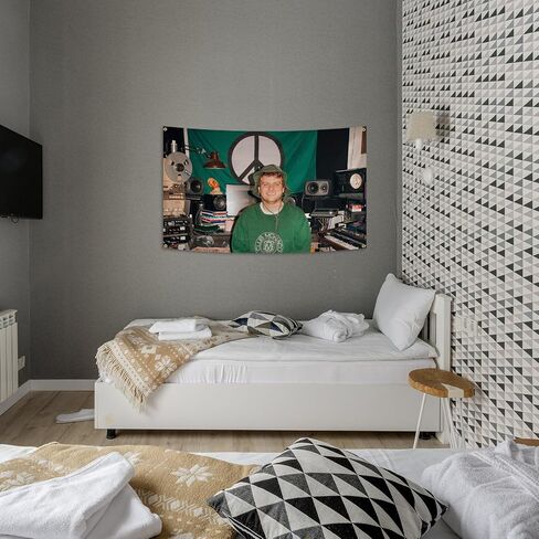 المغني DemarcoO نسيج 3x5 FT ملصق الموسيقى المفروشات لديكور غرفة النوم الكلية، غرفة نوم، رجل الكهف in Kuwait