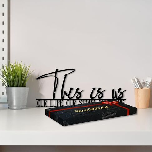 لافتة ShowMtheM This is us المعدنية، ديكور المدخل المعدني، هذه لافتة أمريكية مقاس 30.48 سم × 12.7 سم، هذه هي ديكور الحائط الأمريكي، هدية مثالية للتدفئة المنزلية والعطلات in Kuwait