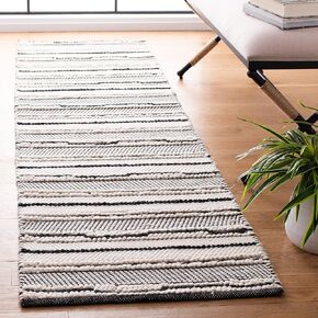 SAFAVIEH Natura Collection Runner Rug - 2'3" x 8', Black & Ivory, Handmade Flat Weave Boho Farmhouse Wool, Ideal for High Traffic Areas in Living Room, Bedroom (NAT281Z)