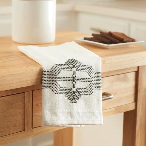 LEISURE ARTS Easy Does It Swedish Weave Towels, Traditional Swedish Weaving, Huck Weaving Sewing Book with 12 Traditional Patterns, 20 Pages, Soft Cover in Kuwait