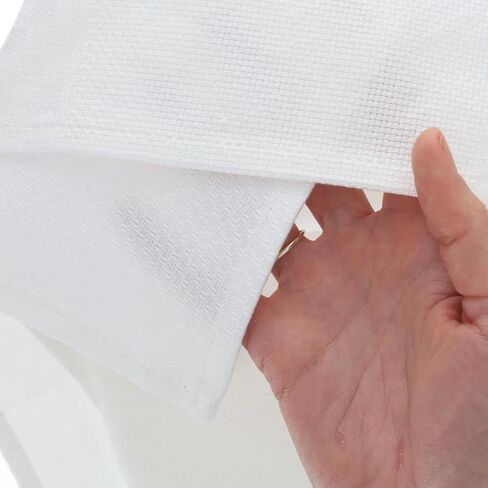 LEISURE ARTS Easy Does It Swedish Weave Towels, Traditional Swedish Weaving, Huck Weaving Sewing Book with 12 Traditional Patterns, 20 Pages, Soft Cover in Kuwait