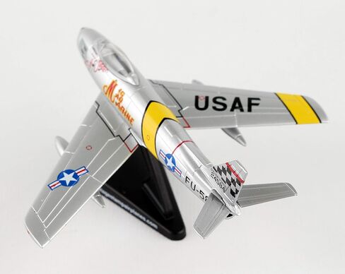 Daron Worldwide Trading F/A-18C Hornet Blue Angels 1:150 Vehicle in Kuwait