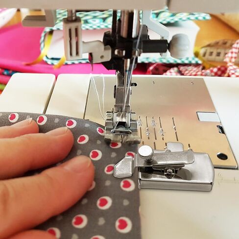 Magnetic Seam Guide for Sewing Machine, 2Pcs Sewing Guides with Clips, Hem Guides, Seam Guides, Universal Sewing Machine Accessories in Saudi Arabia