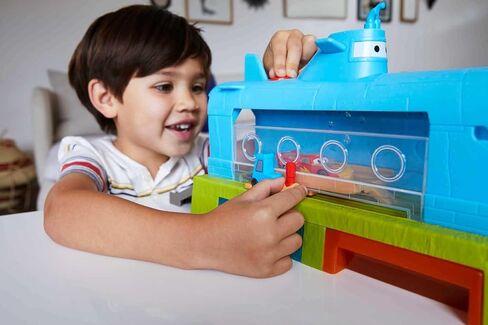 Disney and Pixar Cars Toys, Submarine Car Wash Playset with Color-Change Lightning McQueen Toy Car, Water Play in Saudi Arabia