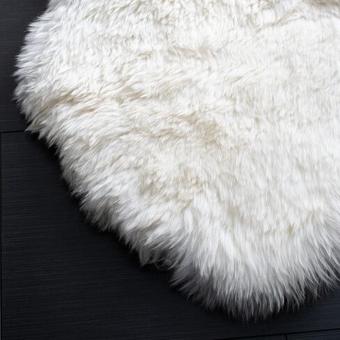 SAFAVIEH Sheep Skin Collection Accent Rug - 3' x 5', Natural & White, Handmade Rustic Glam Genuine Pelt, 3.4-inch Thick Ideal for High Traffic Areas in Entryway, Living Room, Bedroom (SHS211A) in Saudi Arabia