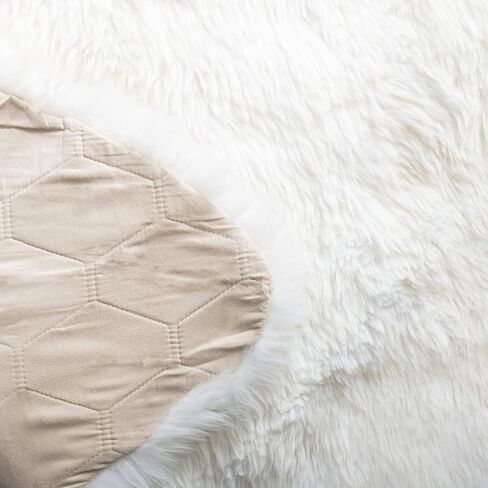 SAFAVIEH Sheep Skin Collection Accent Rug - 3' x 5', Natural & White, Handmade Rustic Glam Genuine Pelt, 3.4-inch Thick Ideal for High Traffic Areas in Entryway, Living Room, Bedroom (SHS211A) in Saudi Arabia