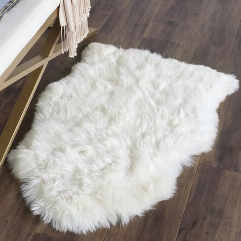 SAFAVIEH Sheep Skin Collection Accent Rug - 3' x 5', Natural & White, Handmade Rustic Glam Genuine Pelt, 3.4-inch Thick Ideal for High Traffic Areas in Entryway, Living Room, Bedroom (SHS211A) in Saudi Arabia