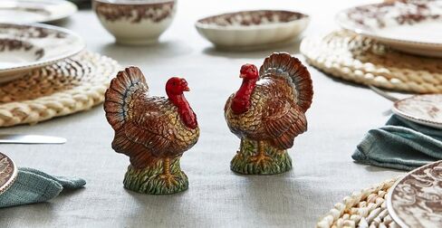 Spode 3.5" Turkey-Shaped Salt and Pepper Shakers - Dolomite Ceramic Farmhouse Décor for Formal Dining, Decorative Salt & Pepper Set with Easy Refill Bottom Stoppers, Ideal for Thanksgiving Table in Kuwait