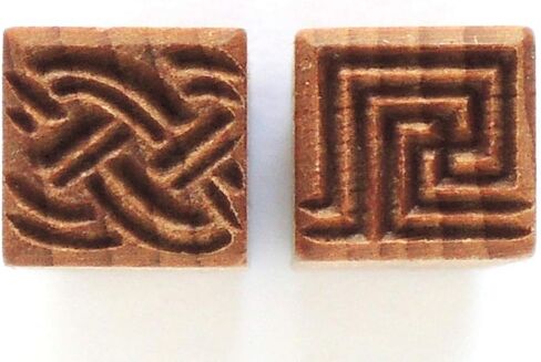 أدوات الفخار MKM "Stamps 4 Clay" ختم زخرفي مربع صغير للطين (Sss-144 Dog Paw) in Kuwait